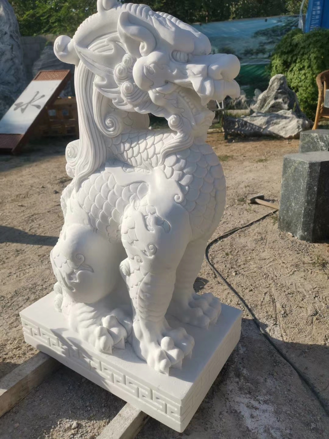 漢白玉麒麟