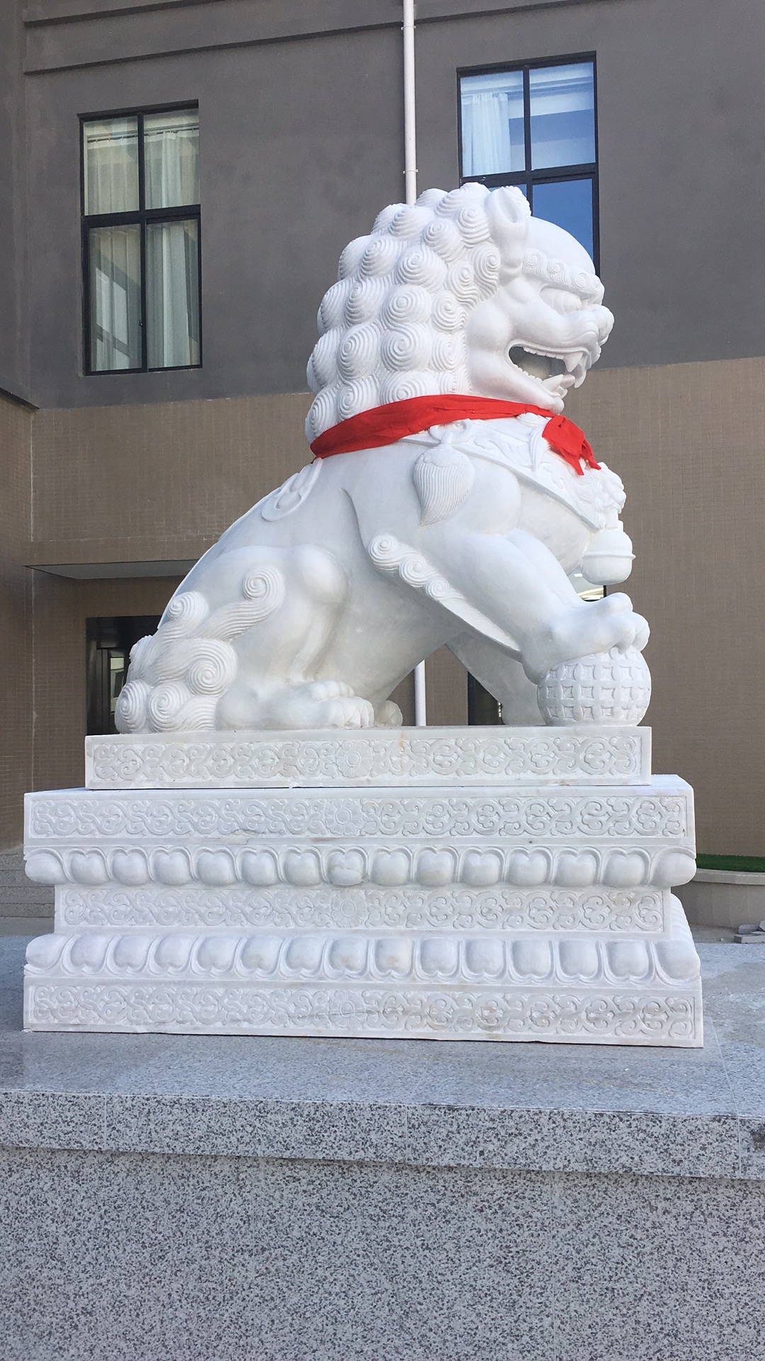 漢白玉獅子